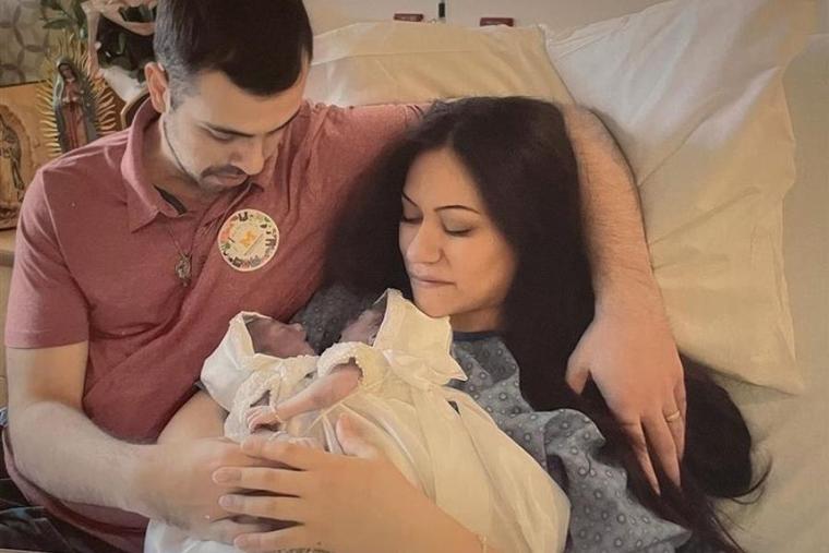Nicole and Austin LeBlanc, a Catholic couple in Michigan, welcomed their baby girls and will lay them to rest.