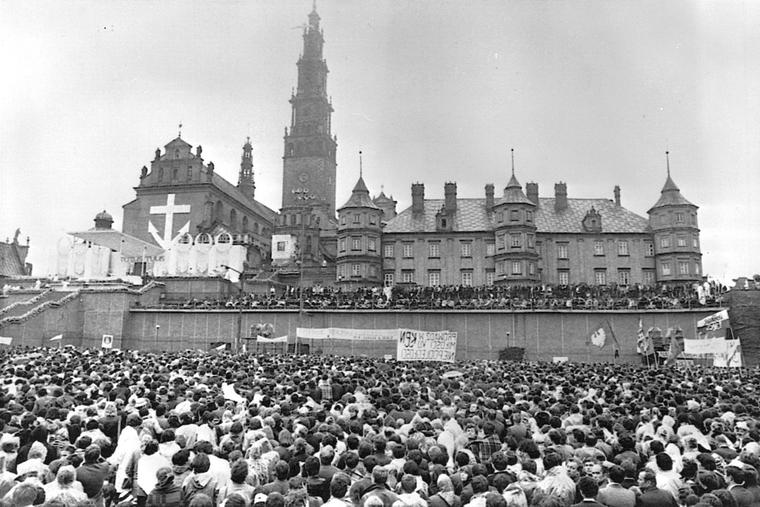 People crowd outside the Jasna Gora monastery in Czestochowa, Sunday, June 19, 1983, to attend a solemn Mass held by Pope John Paul II. It was the fourth day of the Pontiff's eight-day pilgrimage on his second trip to his home country. 