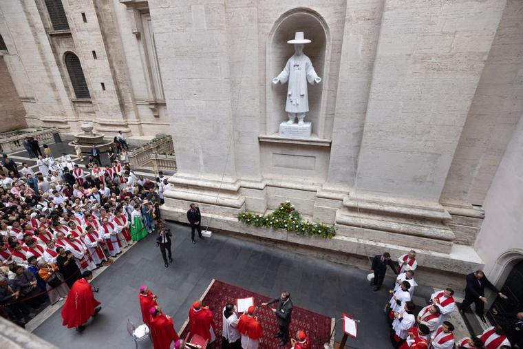 A new statue of St. Andrew Kim Tae-gŏn, a Korean martyr, was unveiled at St. Peter's Basilica on Sept. 16, 2023.