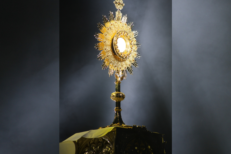 May we always have reverence for our Eucharistic Lord.